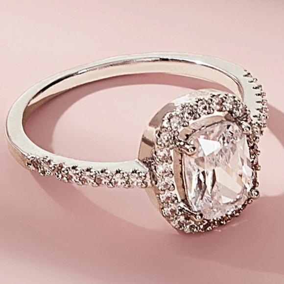 Halo shaped stone Bling silver ring - Picture 2 of 2